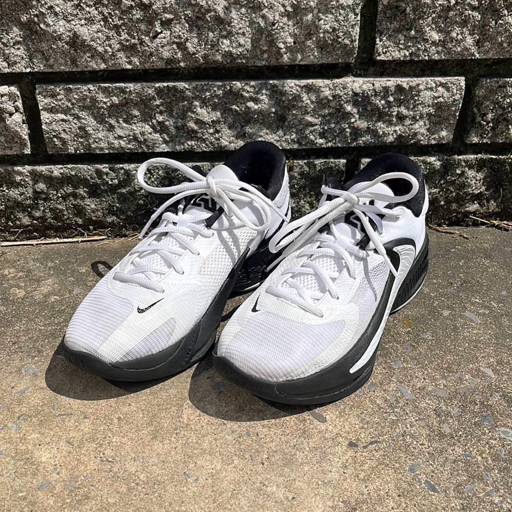 Nike | Zoom Freak 4